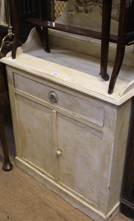 Painted pine chiffonier(-)